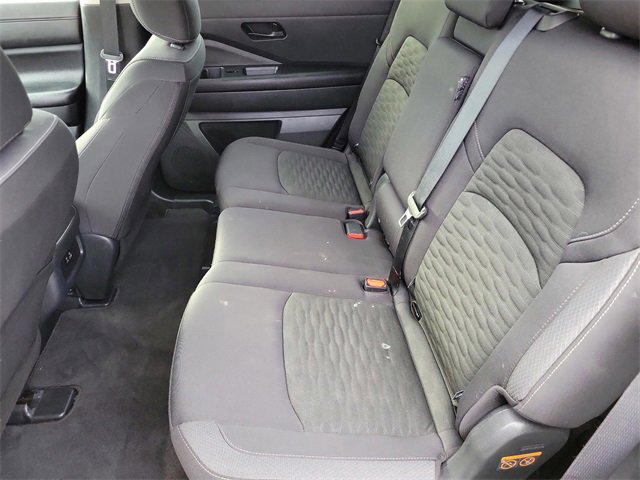 Used 2025 Nissan Pathfinder SV image 14