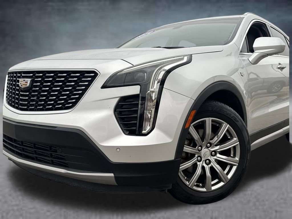 Used 2019 Cadillac XT4 Premium Luxury w/ Cold Weather Package image 2