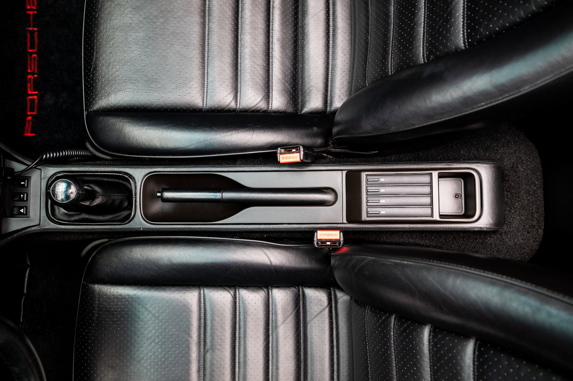 Used 1993 Porsche 911 Carrera image 35