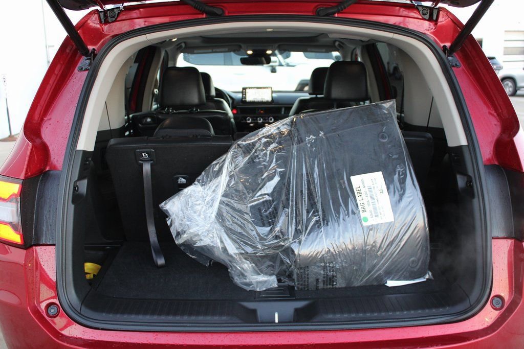 Used 2023 Honda Pilot Touring image 29