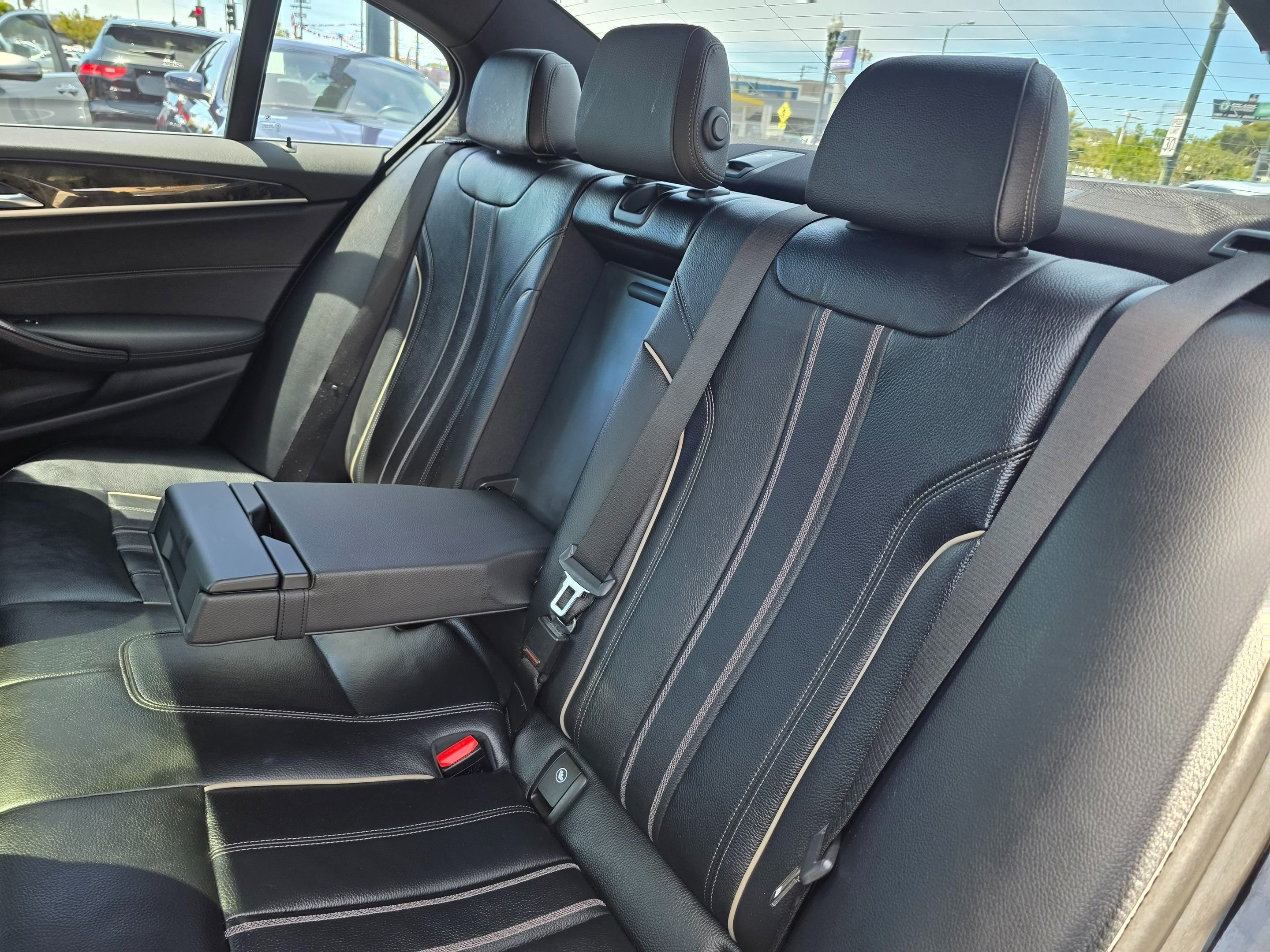 Used 2018 BMW 530i RWD image 18
