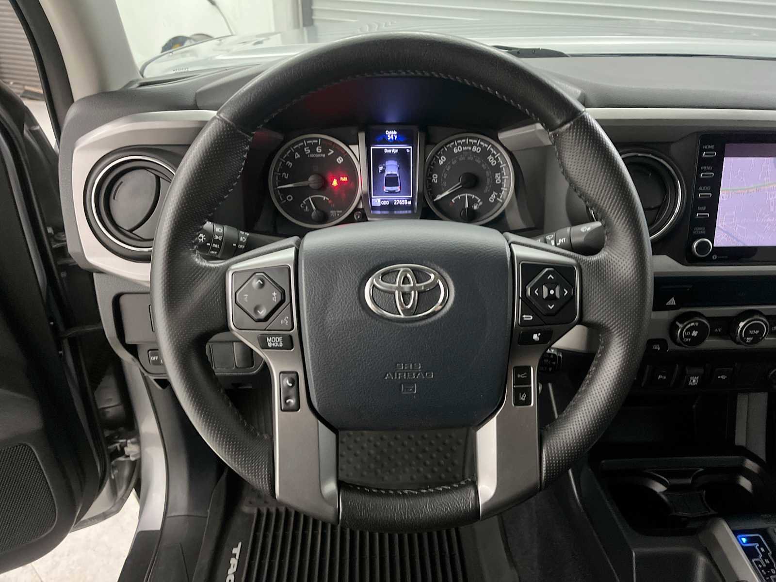 Used 2020 Toyota Tacoma SR5 AWD/4WD image 17