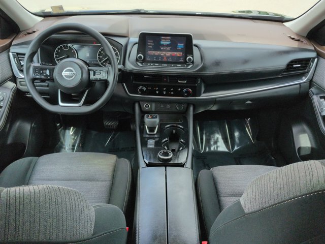 Used 2021 Nissan Rogue S AWD/4WD image 16