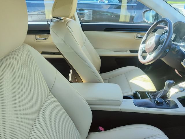 Used 2016 Lexus ES 350 FWD image 4