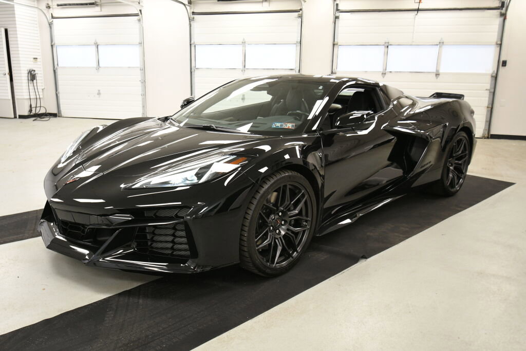 Used 2024 Chevrolet Corvette Z06 image 36