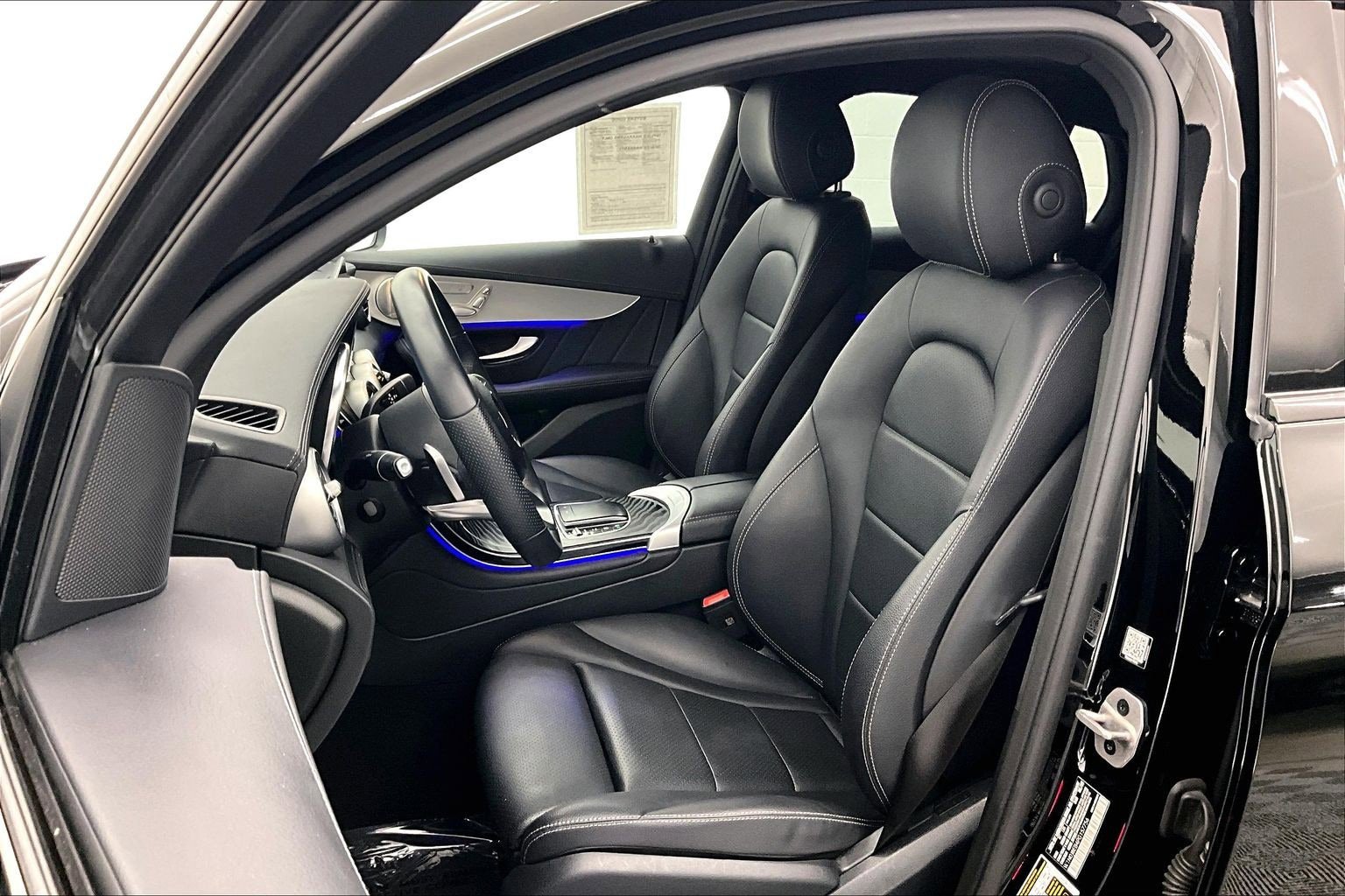 Used 2023 Mercedes-Benz GLC 300 4MATIC image 16