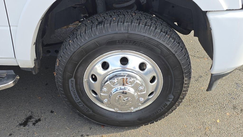 Used 2020 RAM 3500 Laramie image 9