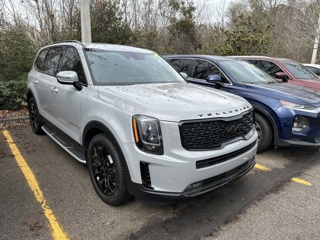 Used 2022 Kia Telluride SX w/ SX Prestige Package image 10
