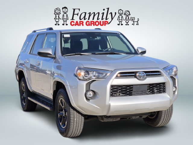 Certified 2024 Toyota 4Runner SR5 AWD/4WD image 2
