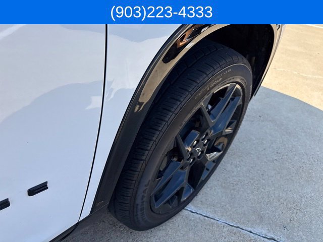 Used 2026 Chevrolet Traverse RS w/ LPO, Floor Liner Package FWD image 18