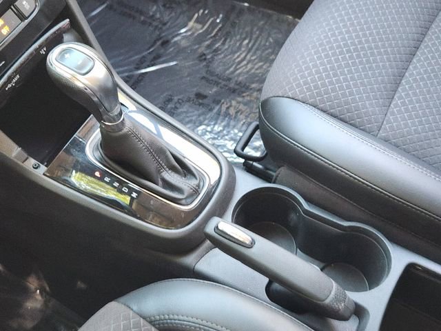 Used 2020 Buick Encore Preferred FWD image 22