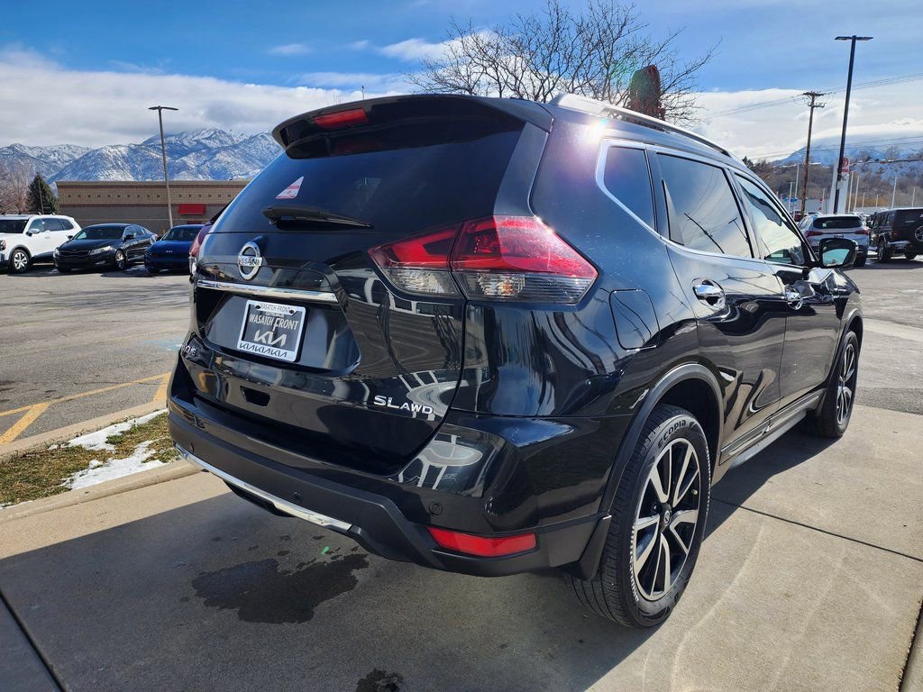 Used 2020 Nissan Rogue SL image 5