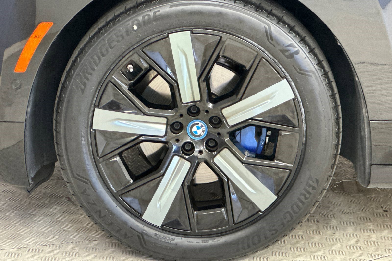 Certified 2023 BMW iX xDrive50 w/ Premium Package image 11