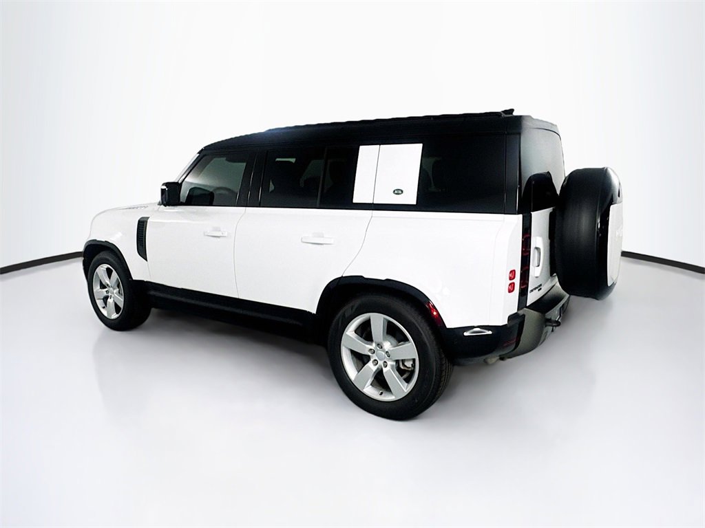 Used 2023 Land Rover Defender 110 X-Dynamic SE image 7