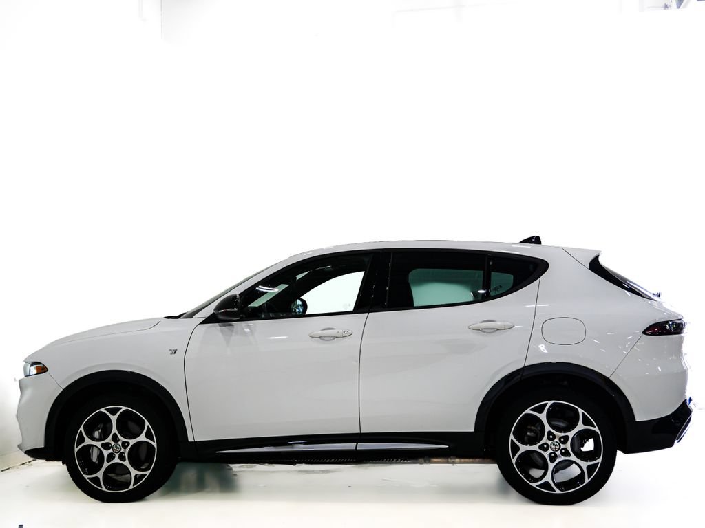 Used 2024 Alfa Romeo Tonale Ti AWD/4WD image 6