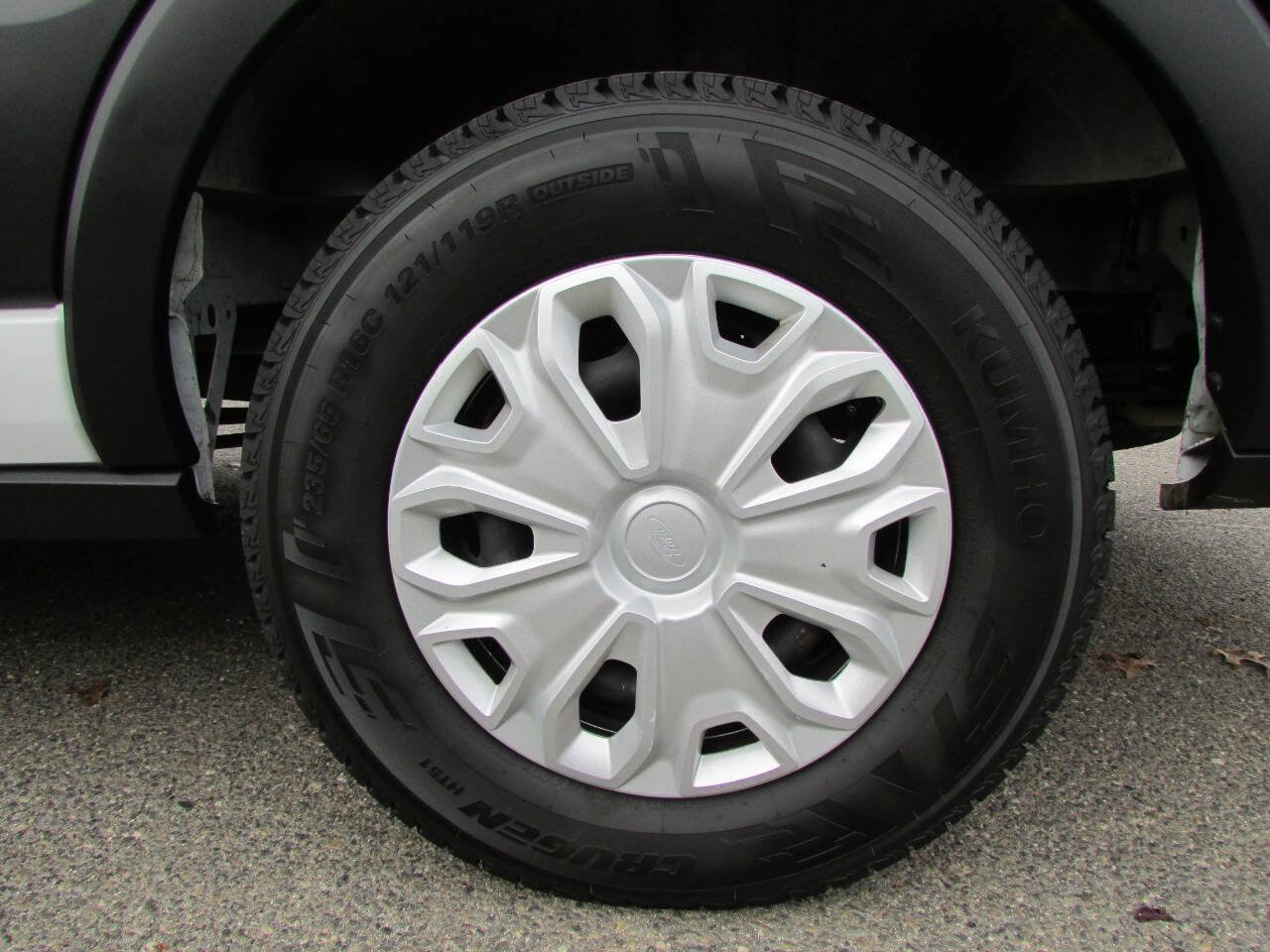 Used 2022 Ford Transit 350 XLT image 10