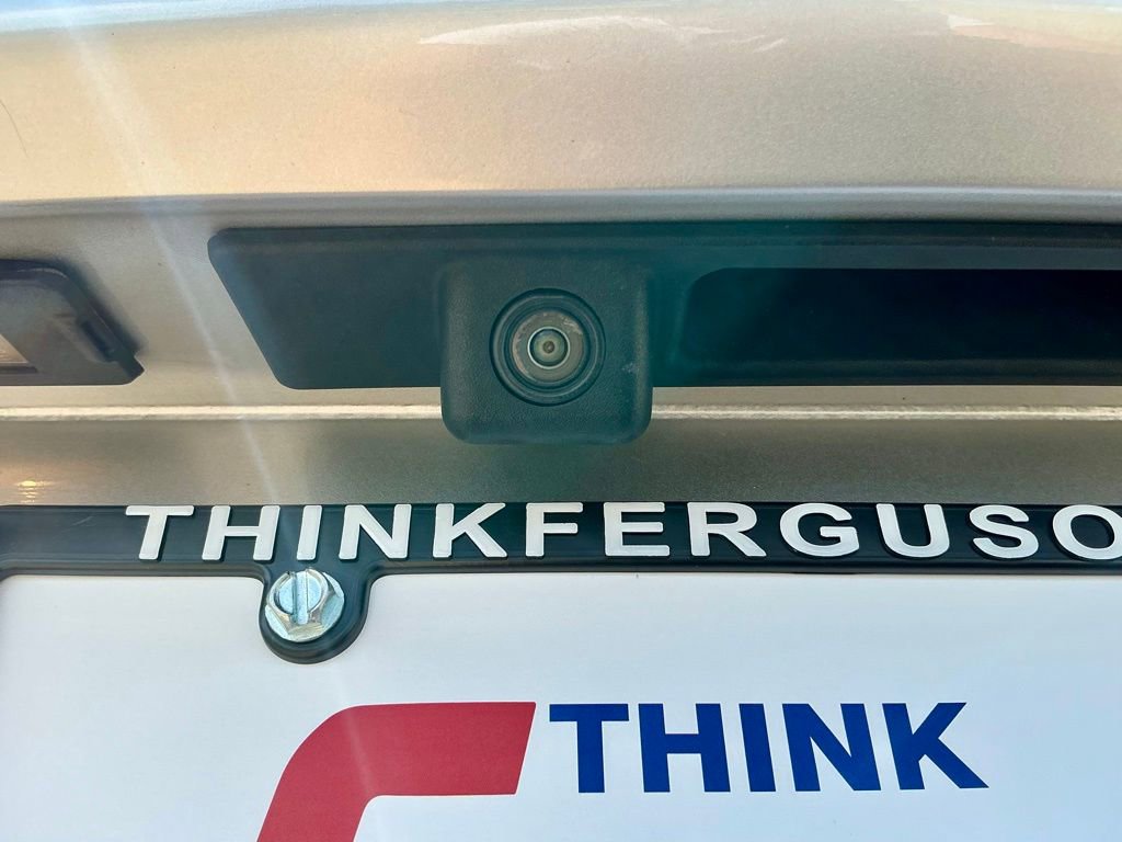 Used 2021 Chevrolet Equinox LT FWD image 15