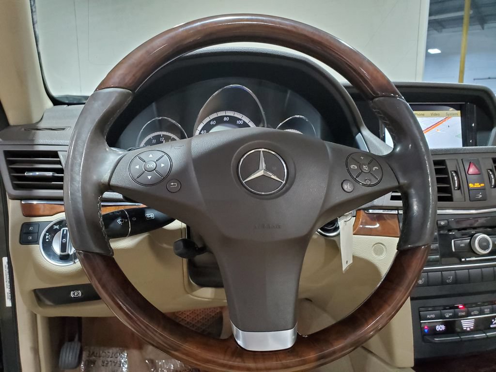 Used 2011 Mercedes-Benz E 350 Cabriolet image 23