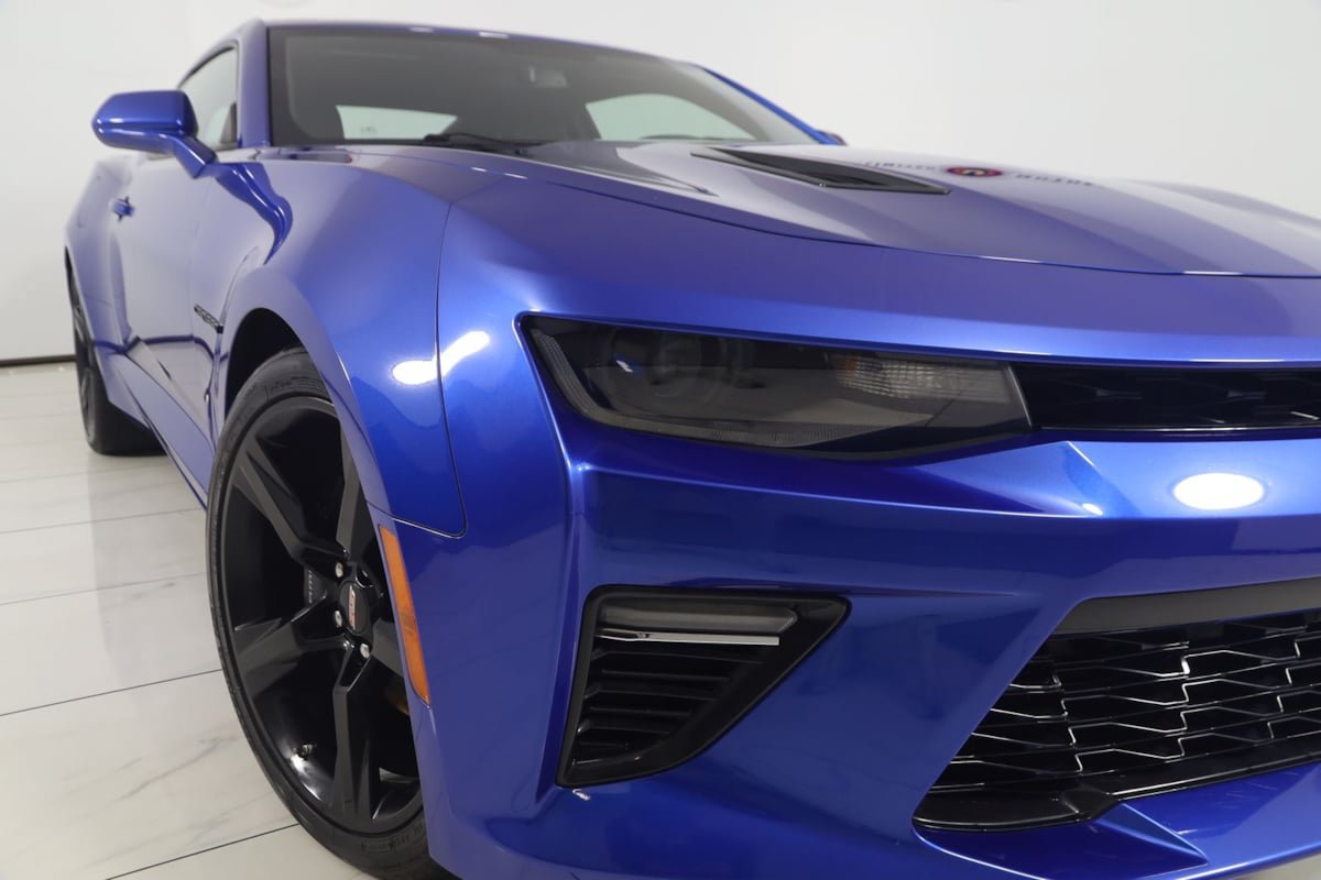Used 2018 Chevrolet Camaro SS RWD image 22