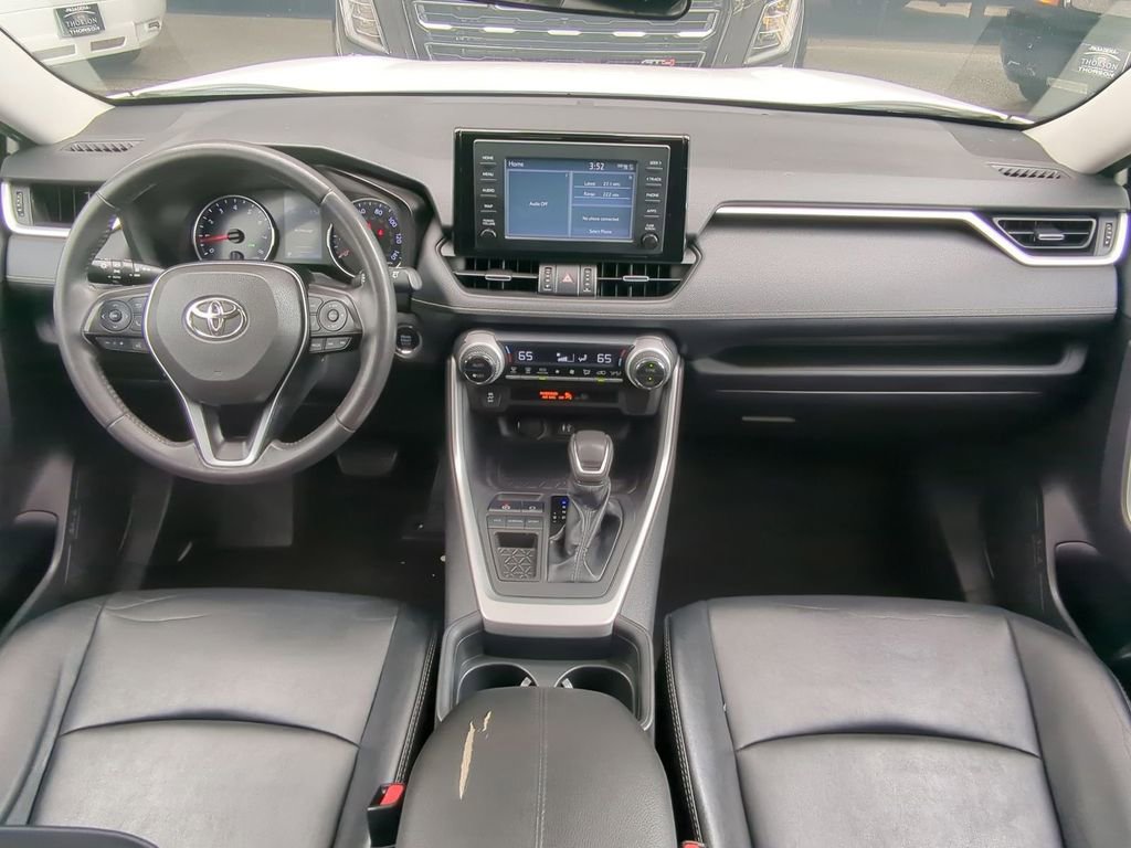 Used 2019 Toyota RAV4 XLE Premium w/ Carpet Mat Package FWD image 23