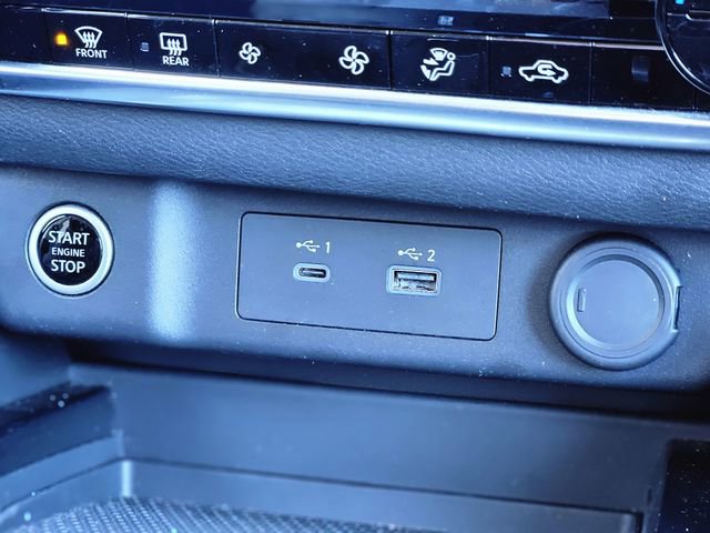 Certified 2023 Nissan Rogue SV image 25