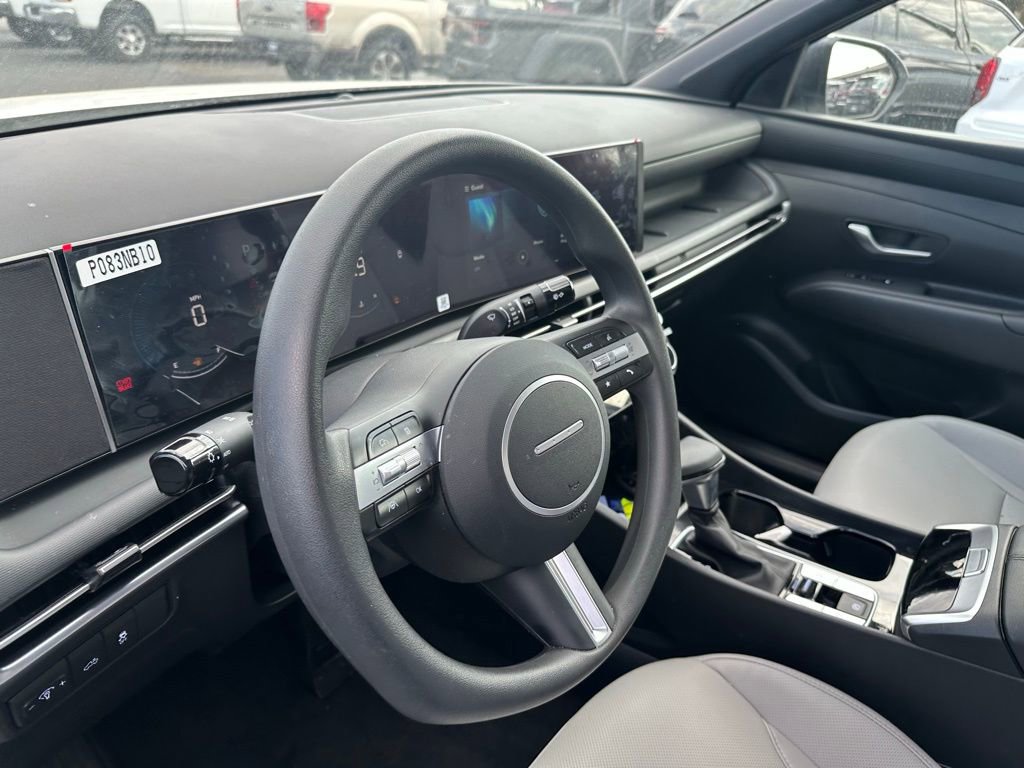 Used 2026 Hyundai Santa Cruz SEL image 9