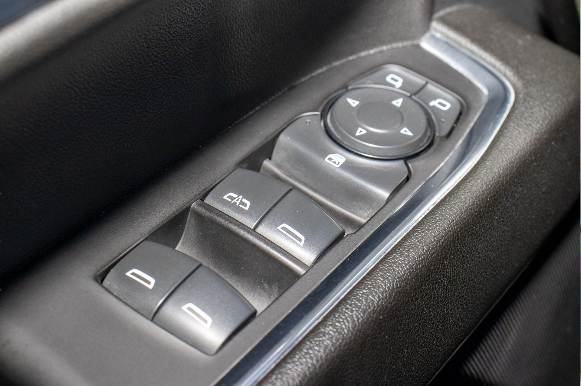 Used 2023 Chevrolet Silverado 1500 LT w/ Protection Package image 27