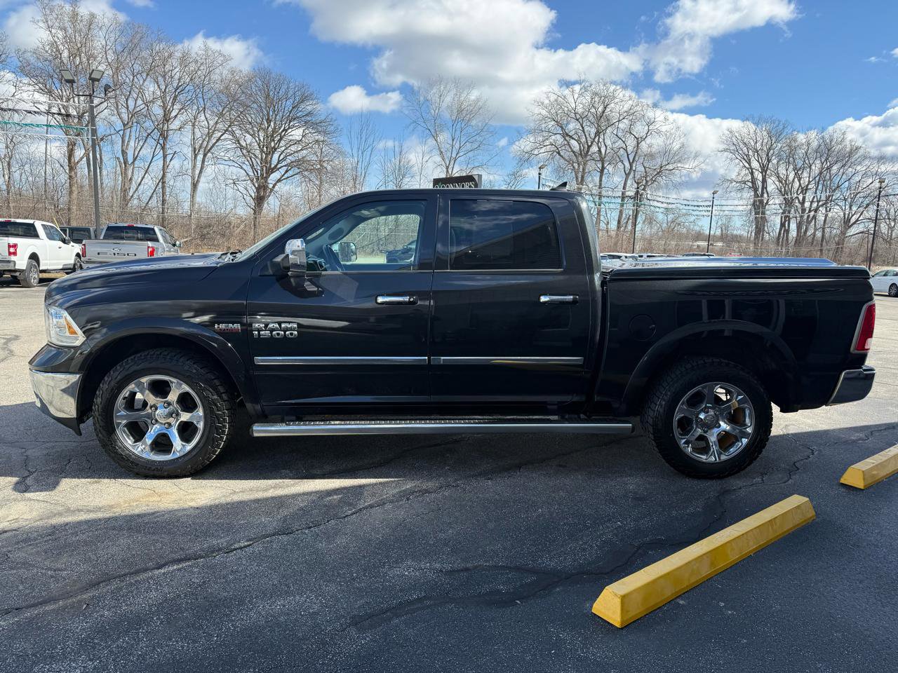 Used 2016 RAM 1500 Laramie w/ Convenience Group image 7