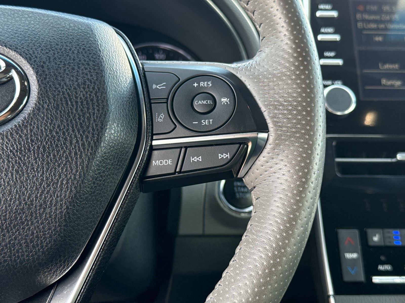 Used 2019 Toyota Avalon Limited FWD image 27