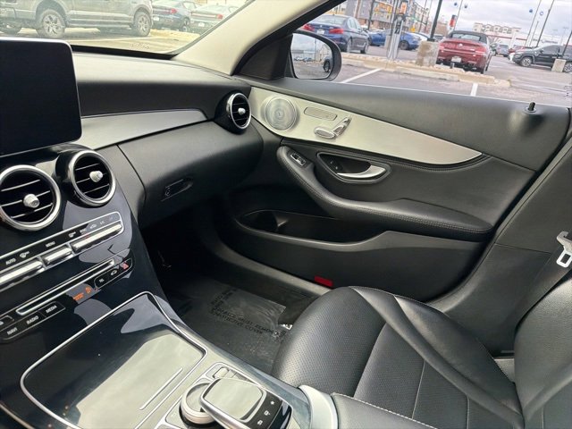 Used 2016 Mercedes-Benz C 300 4MATIC Sedan image 21