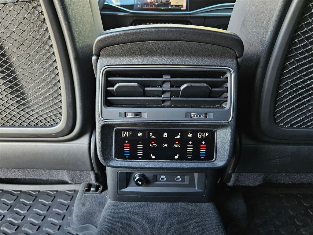 Certified 2023 Audi SQ8 Prestige w/ Prestige Package image 23