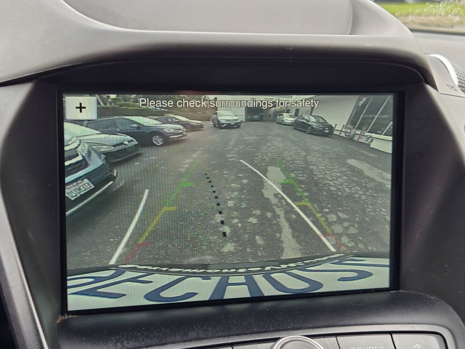 Used 2019 Ford Escape SE FWD image 15