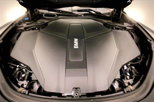 New 2025 BMW i7 eDrive50 image 8