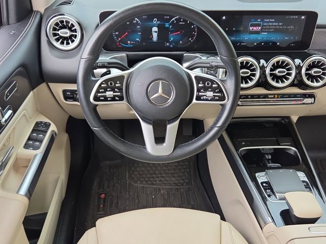 Used 2020 Mercedes-Benz GLB 250 w/ Premium Package image 12
