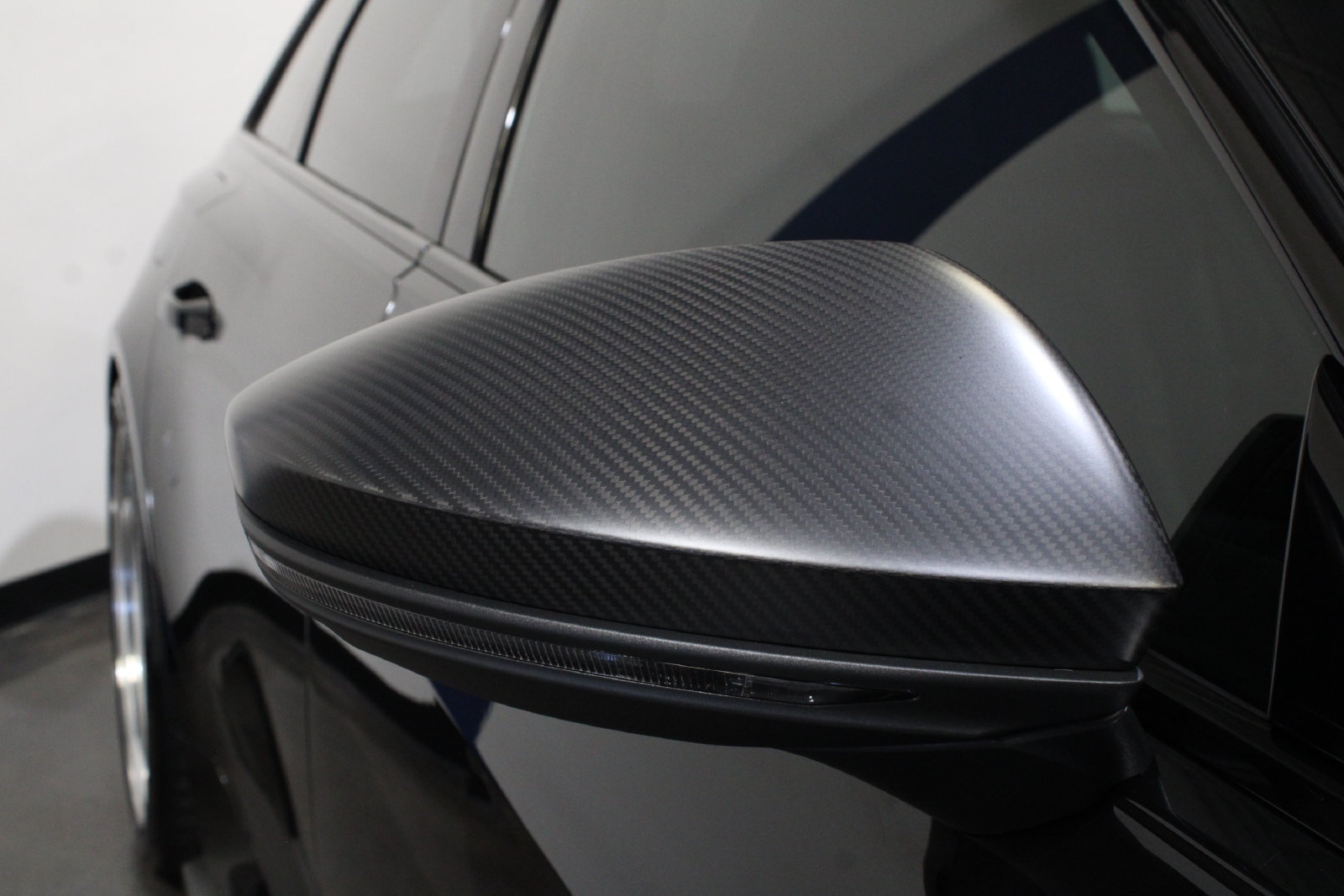 Used 2025 Audi RS 6 performance AWD/4WD image 8