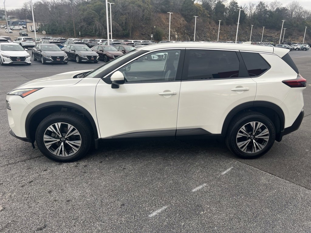 Used 2023 Nissan Rogue SV image 6