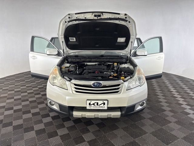 Used 2011 Subaru Outback 2.5i Limited image 13