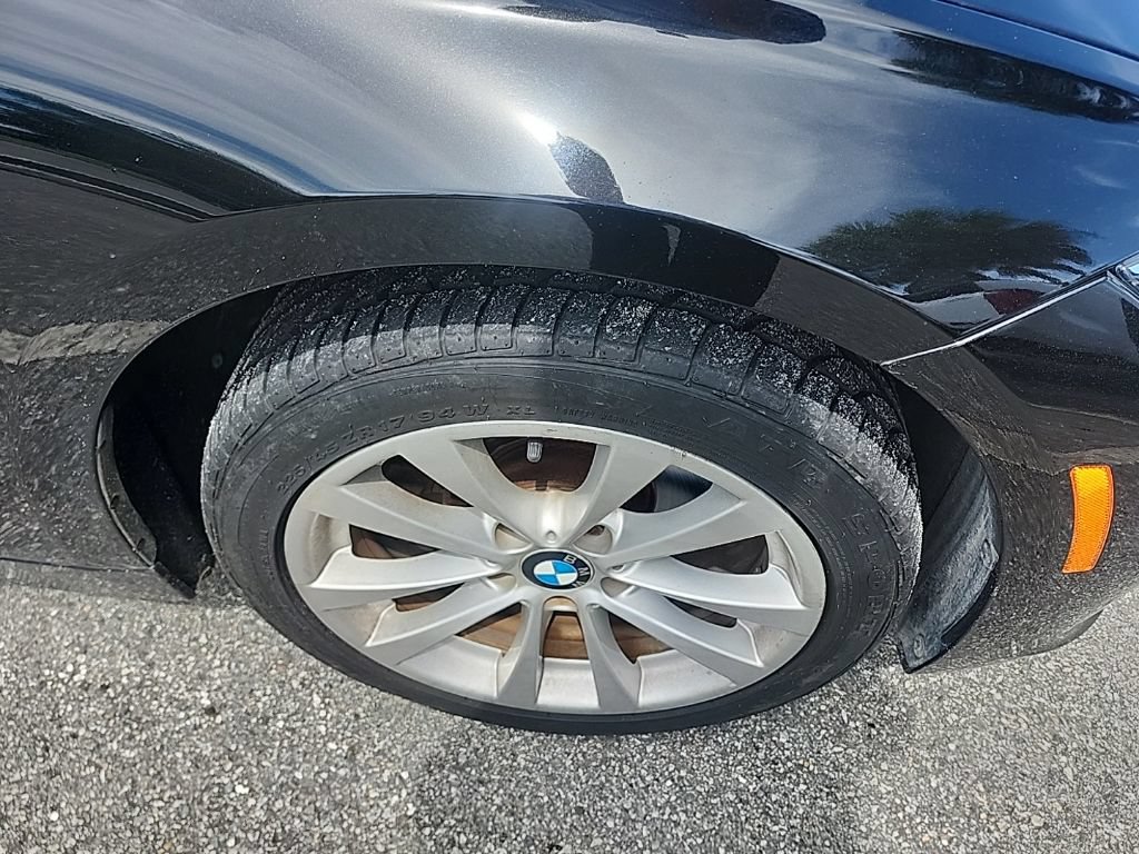 Used 2016 BMW 320i Sedan RWD image 15