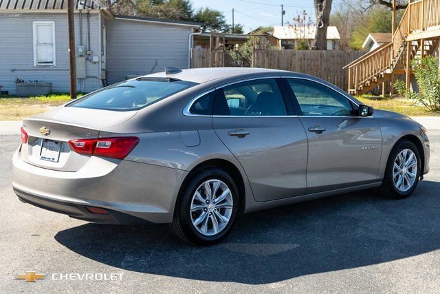 Used 2023 Chevrolet Malibu LT image 6