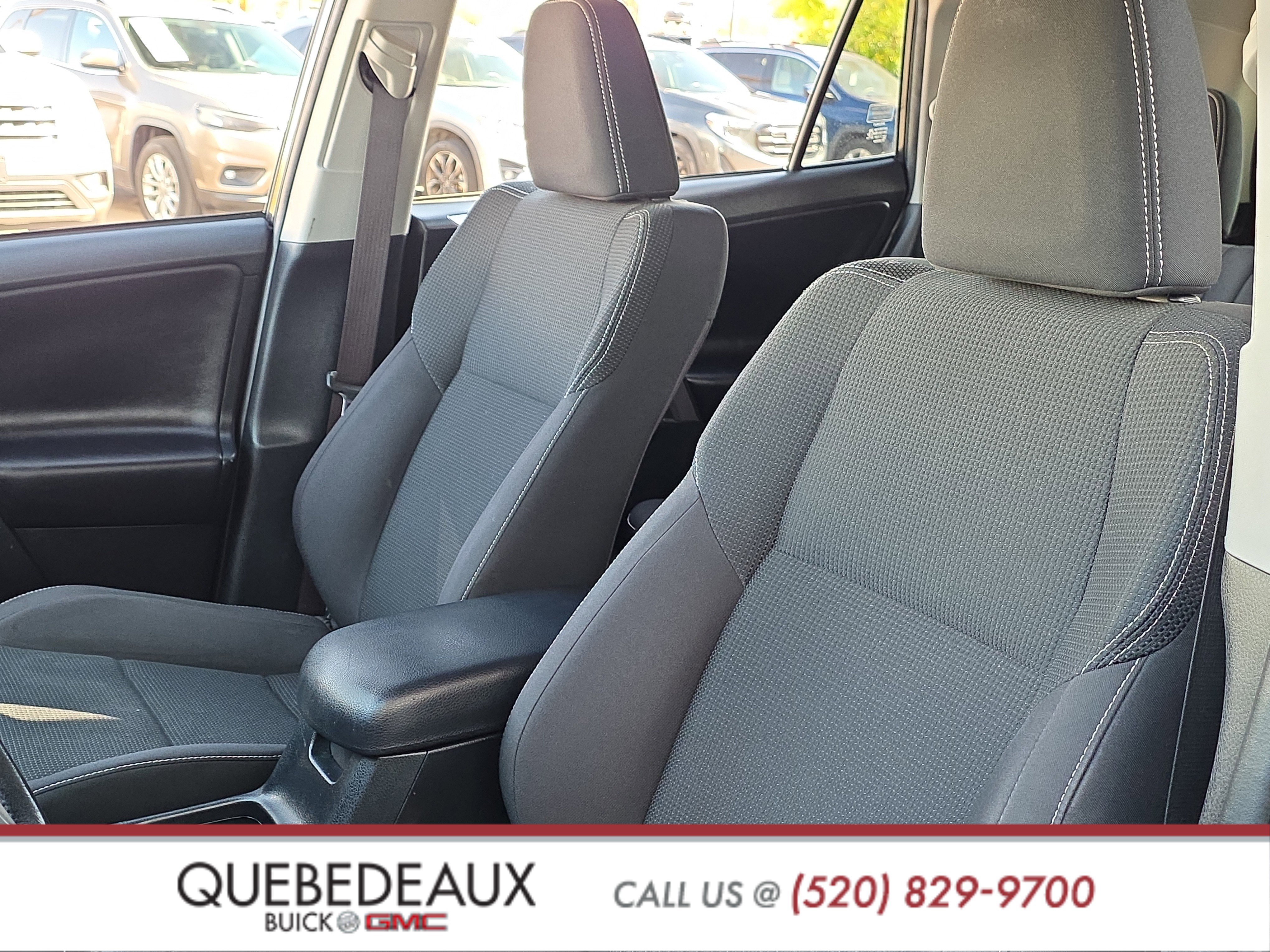 Used 2018 Toyota RAV4 XLE w/ Plus Extra Value Package AWD/4WD image 12