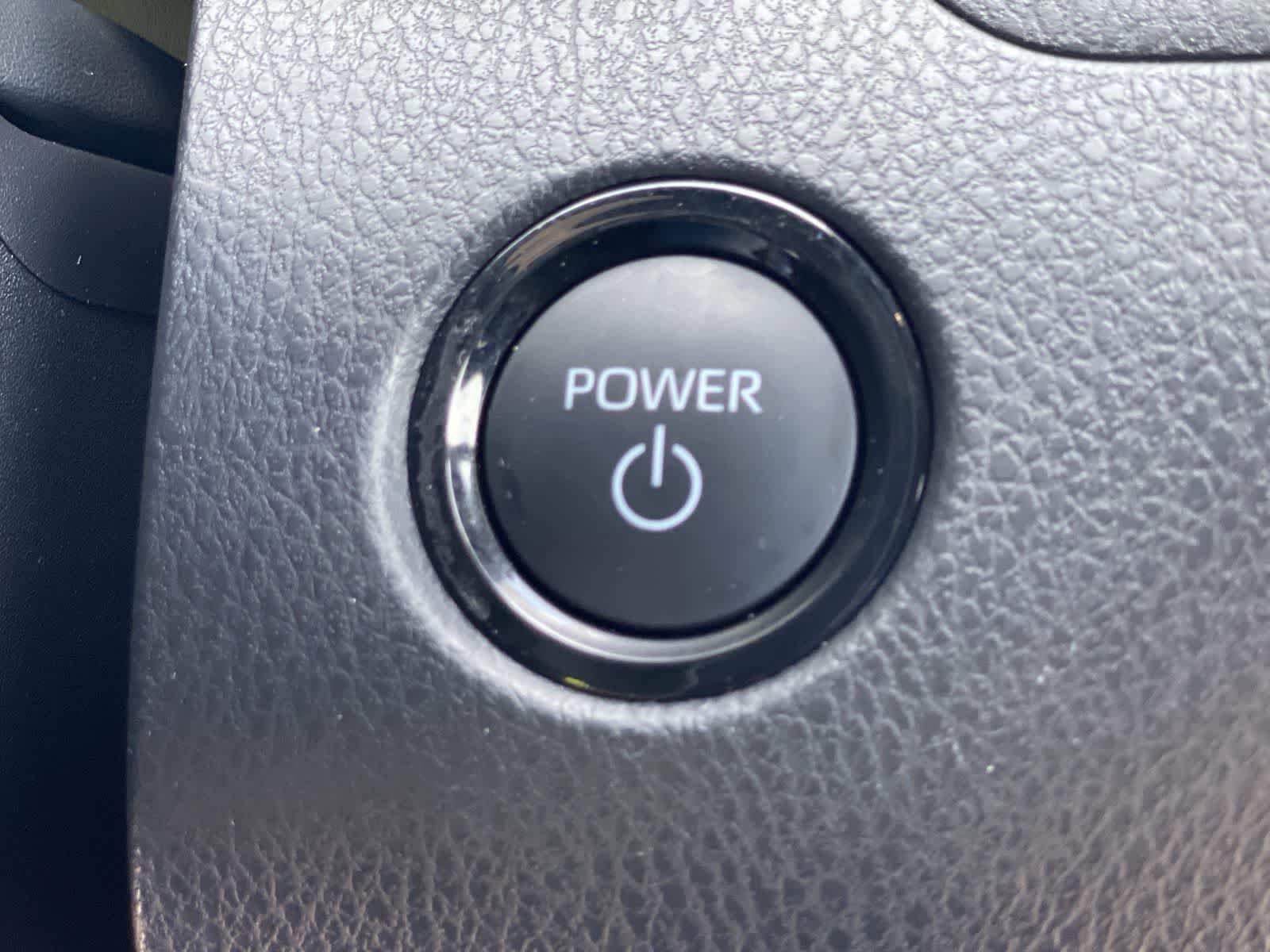Used 2025 Toyota Camry SE FWD image 29