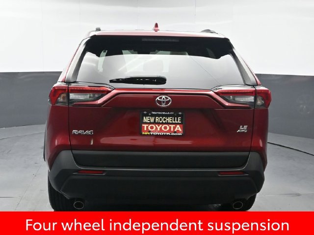 Certified 2021 Toyota RAV4 LE AWD/4WD image 5