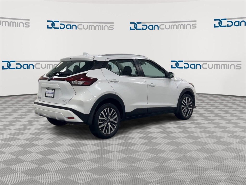 Used 2023 Nissan Kicks SV image 8