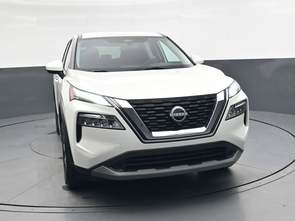 Used 2023 Nissan Rogue SV image 10