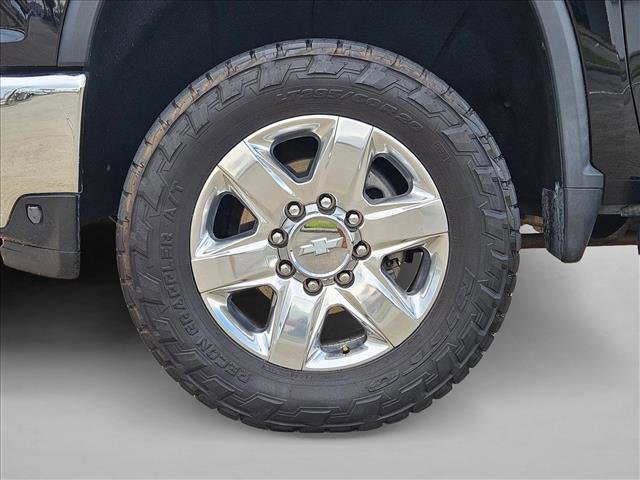 Used 2020 Chevrolet Silverado 2500 LTZ w/ Technology Package image 24