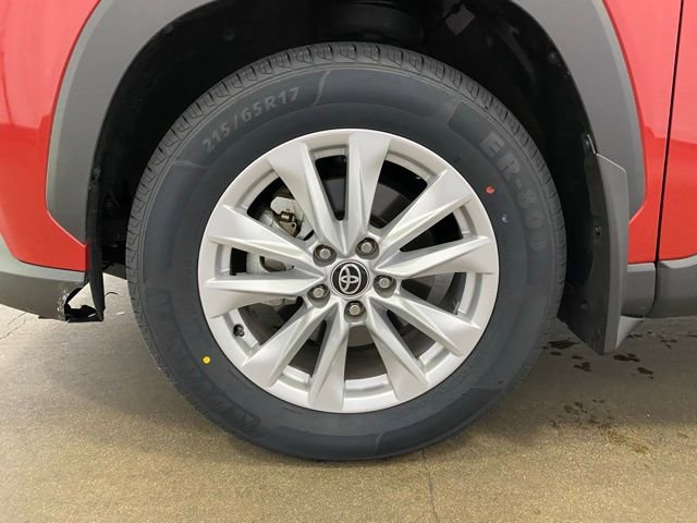 Certified 2023 Toyota Corolla Cross LE image 23