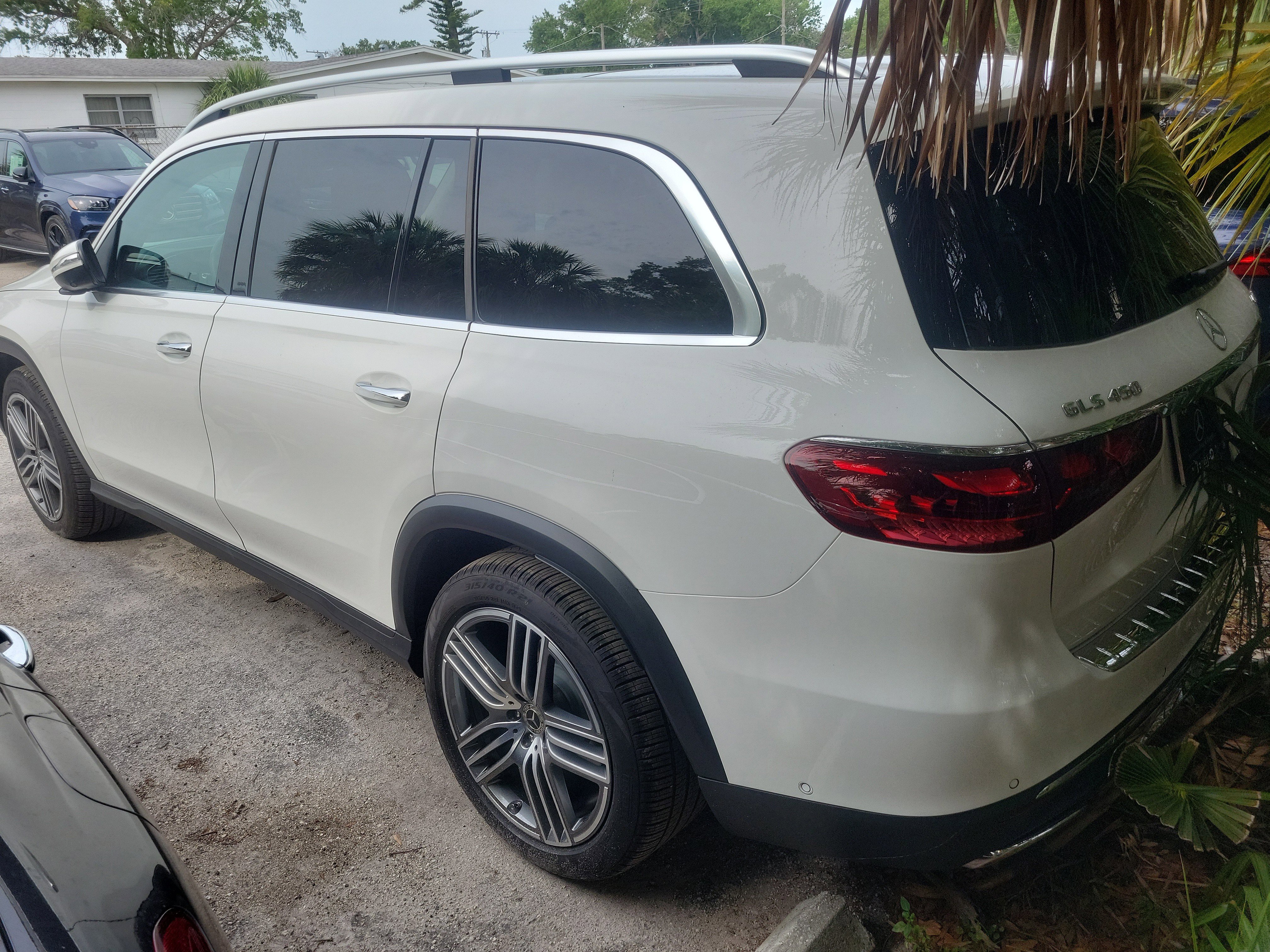Certified 2026 Mercedes-Benz GLS 450 4MATIC image 36
