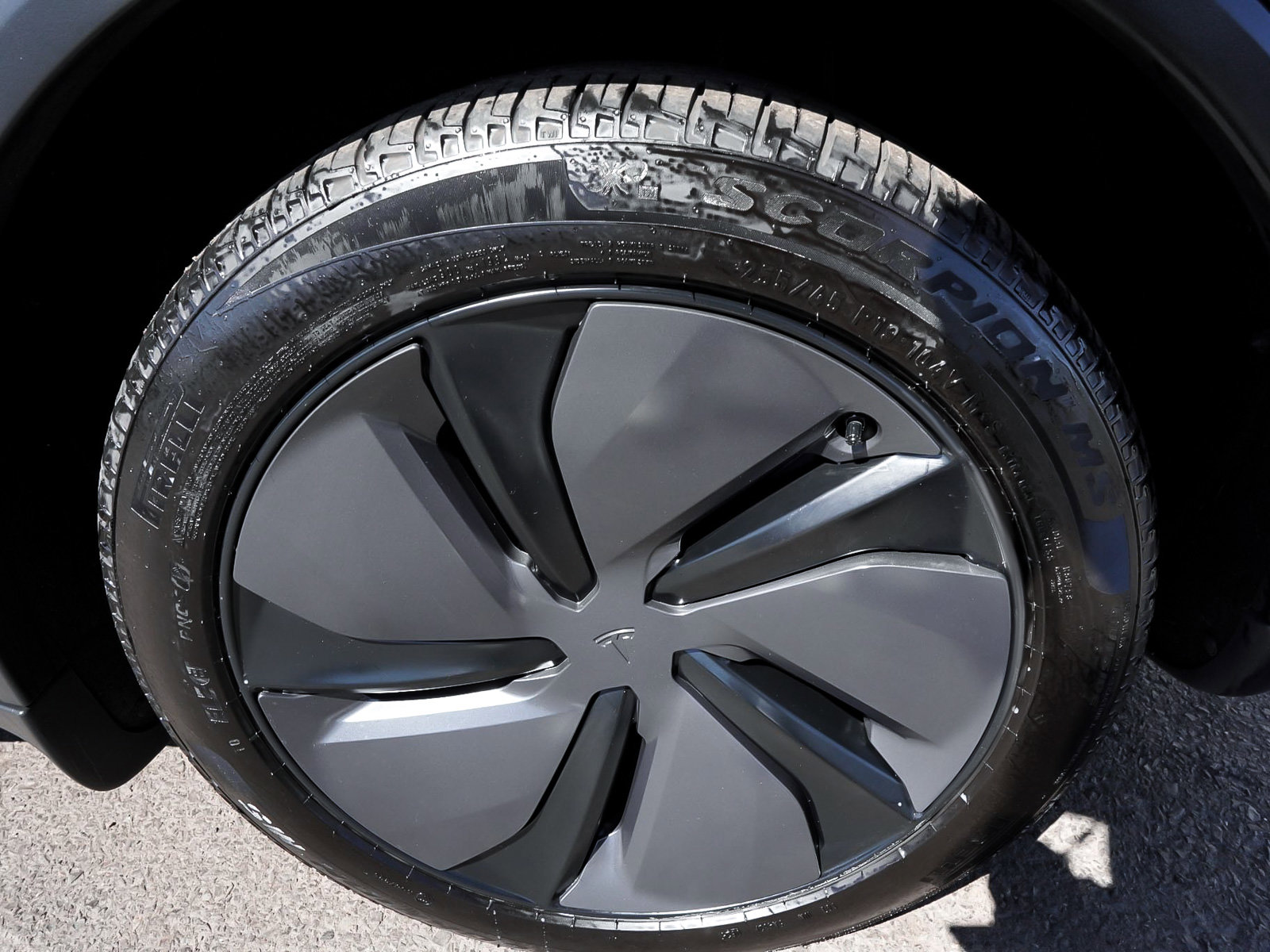 Used 2026 Tesla Model Y Long Range image 7