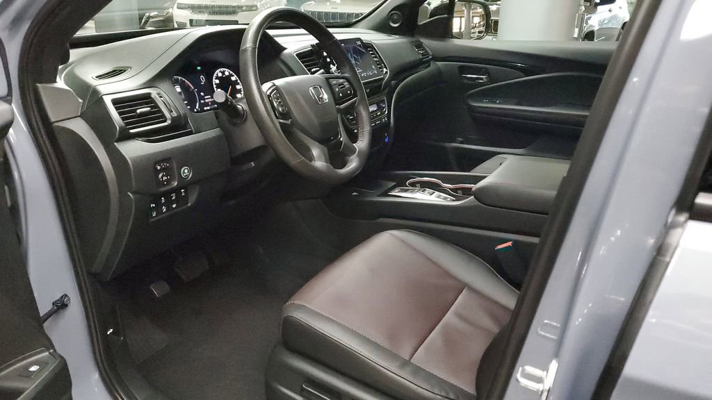 Used 2025 Honda Ridgeline Black Edition image 20