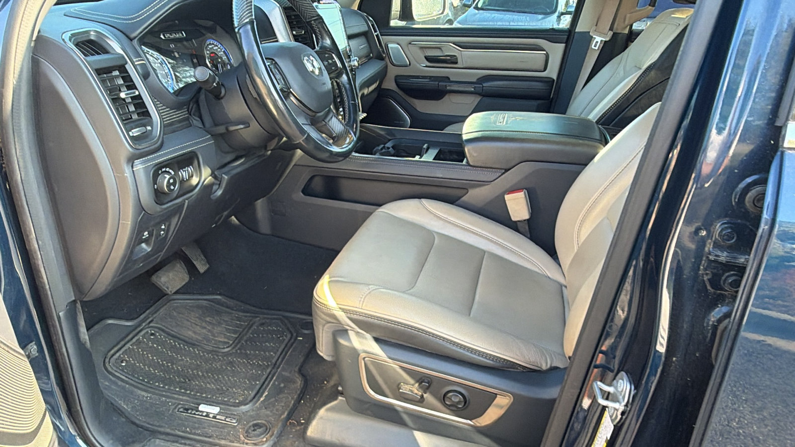 Used 2020 RAM 1500 Limited RWD image 17